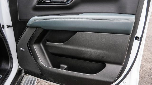 2025 GMC Yukon AT4