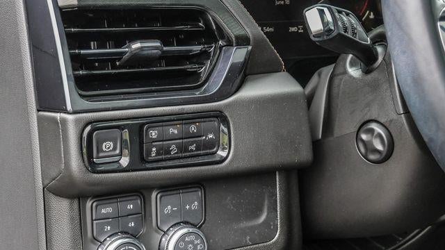 2025 GMC Yukon AT4