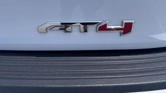 2025 GMC Yukon AT4
