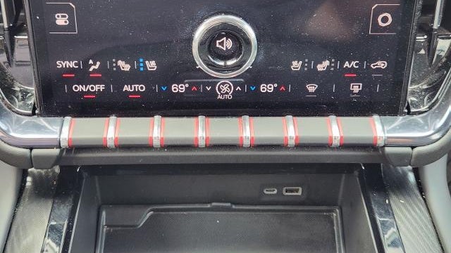 2025 GMC Yukon AT4
