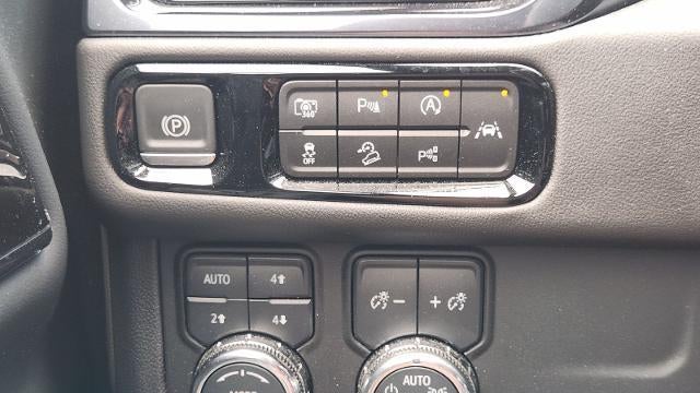 2025 GMC Yukon AT4