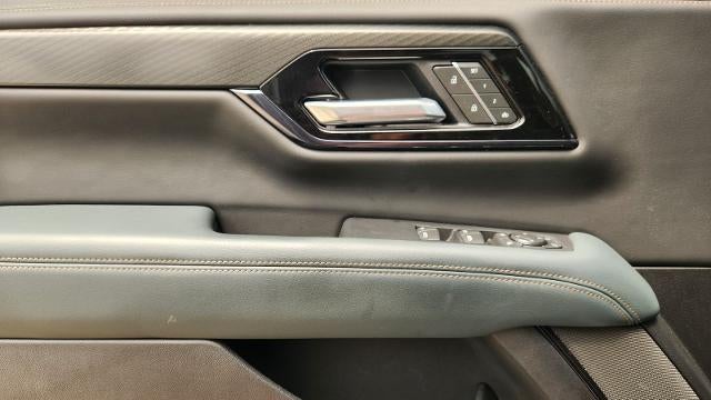 2025 GMC Yukon AT4