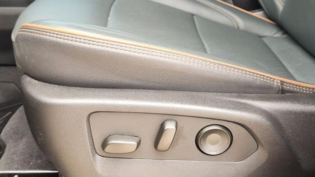 2025 GMC Yukon AT4