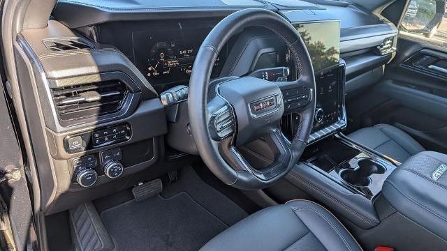 2025 GMC Yukon AT4