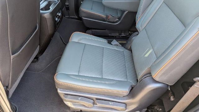 2025 GMC Yukon AT4