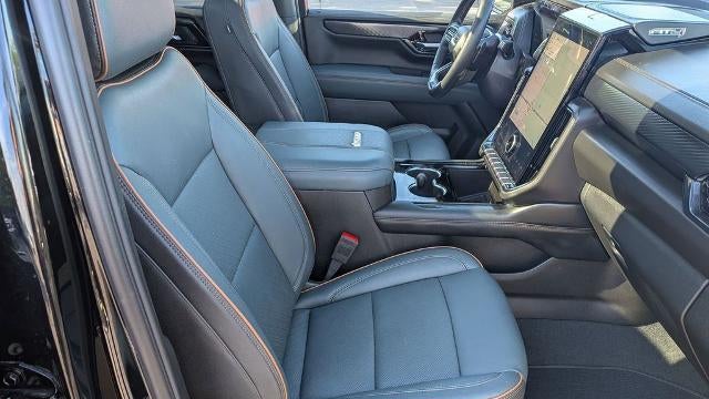 2025 GMC Yukon AT4