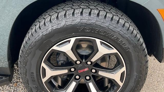 2025 GMC Yukon AT4