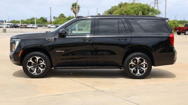 2025 GMC Yukon AT4