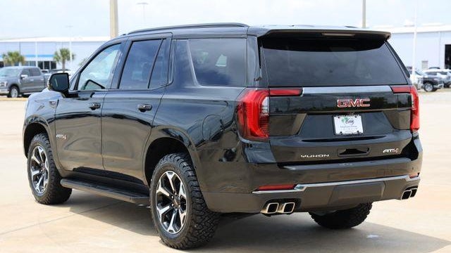 2025 GMC Yukon AT4