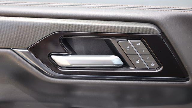 2025 GMC Yukon AT4