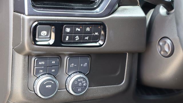 2025 GMC Yukon AT4