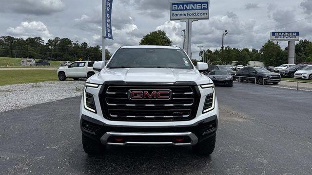 2025 GMC Yukon AT4