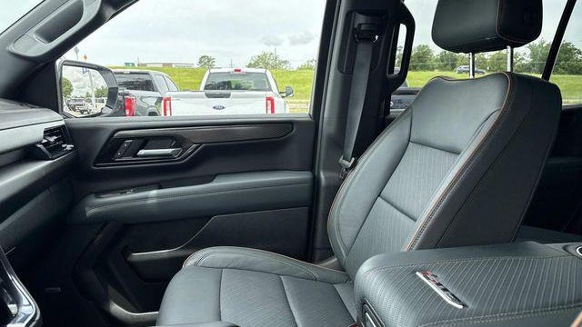2025 GMC Yukon AT4