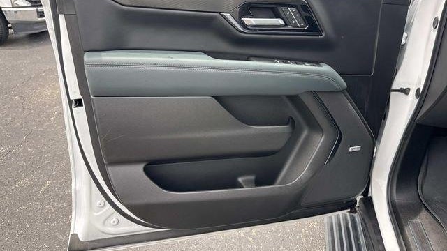 2025 GMC Yukon AT4