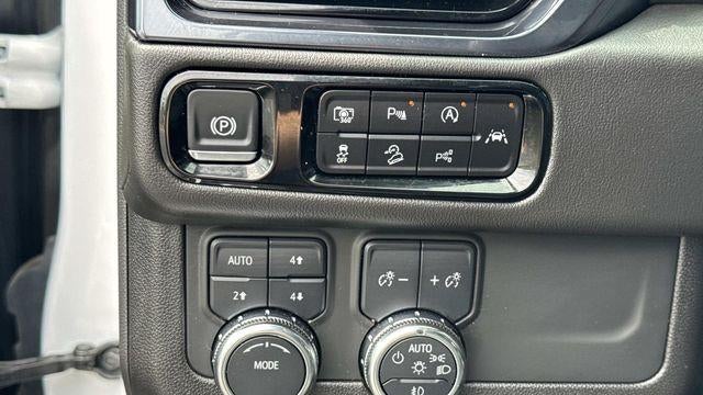2025 GMC Yukon AT4