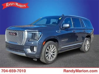 2021 GMC Yukon with Dark Sky Metallic Exterior