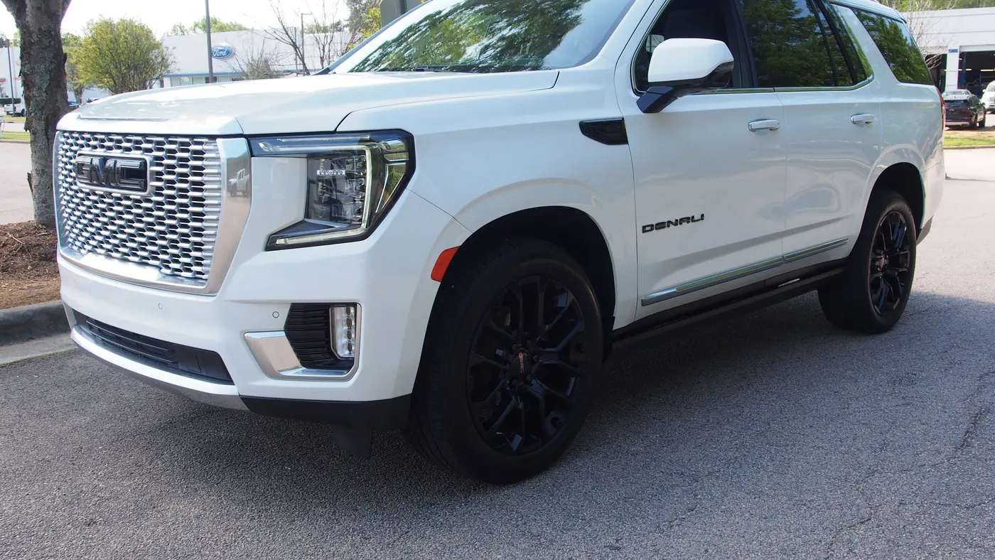 2023 GMC Yukon Denali