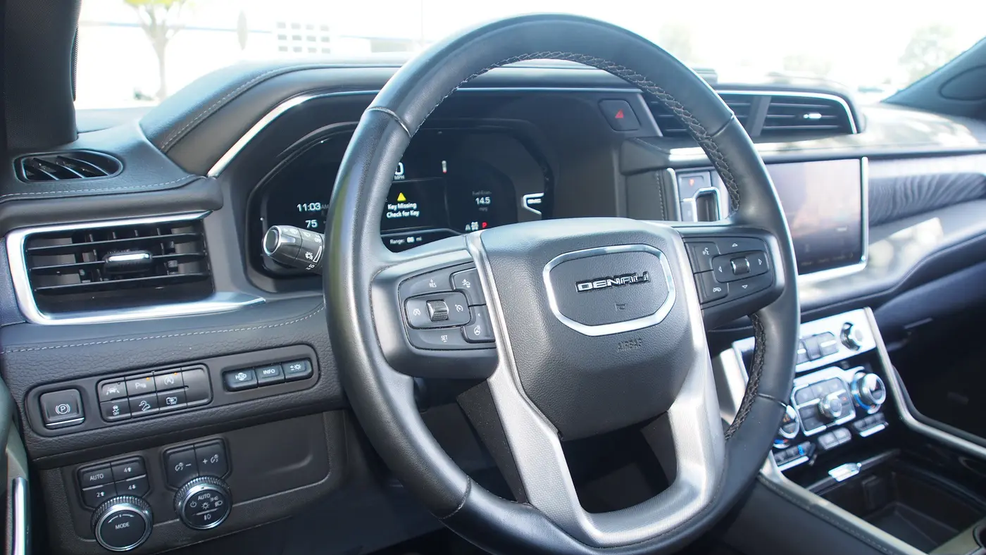 2023 GMC Yukon Denali