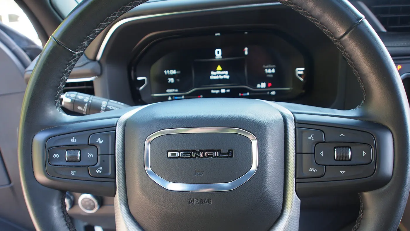 2023 GMC Yukon Denali