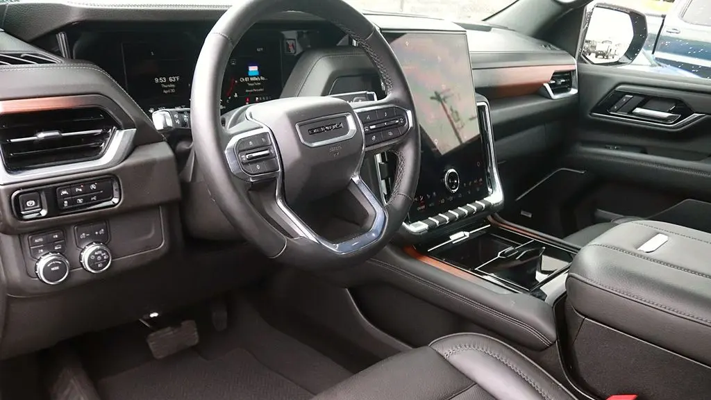 2025 GMC Yukon Denali