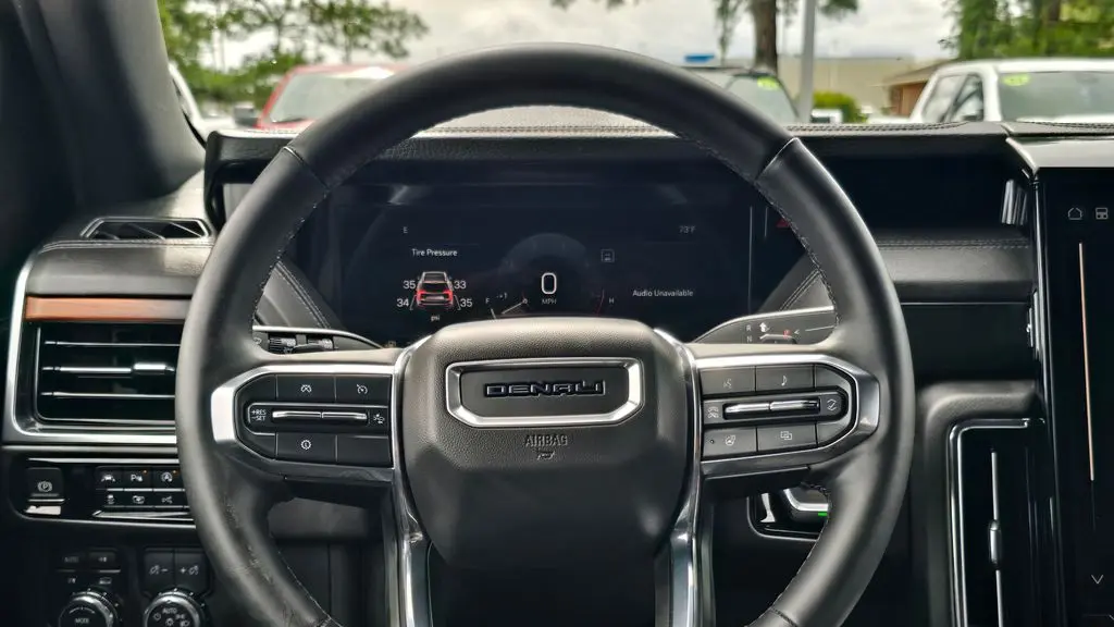 2025 GMC Yukon Denali