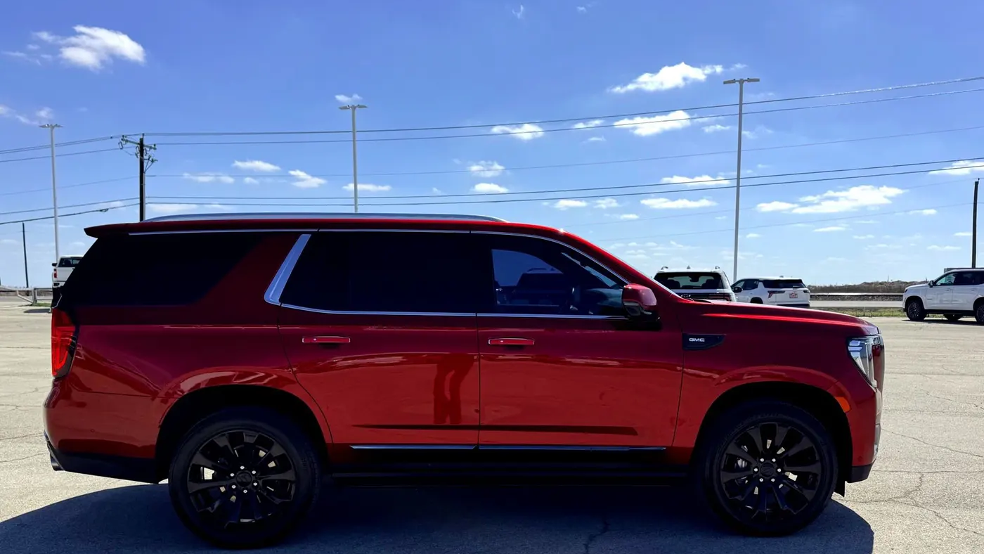 2023 GMC Yukon Denali Ultimate