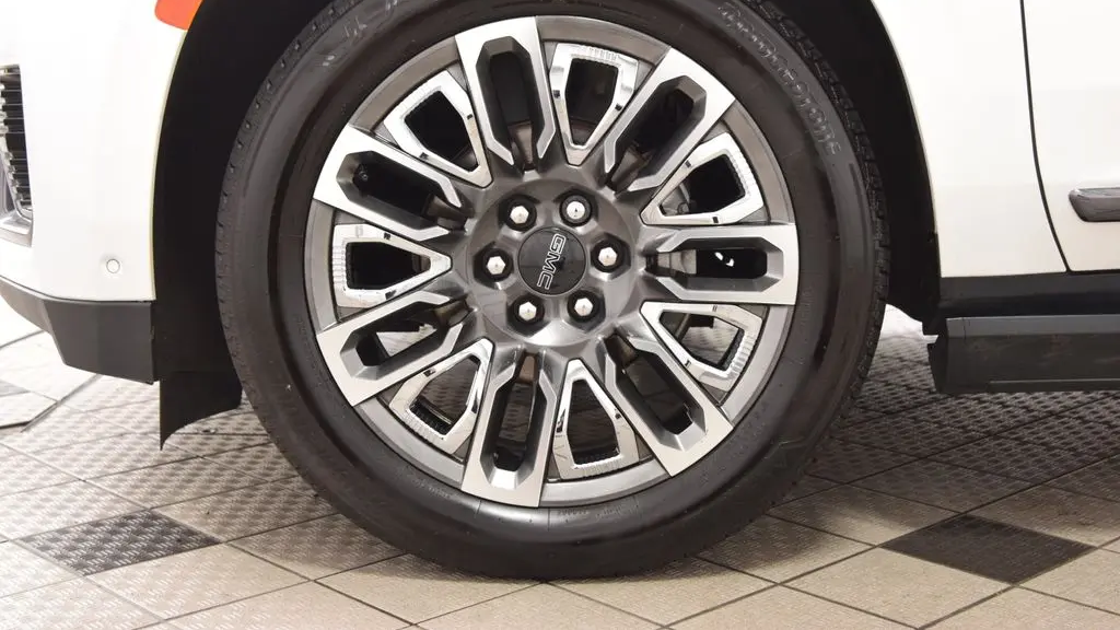 2023 GMC Yukon Denali Ultimate
