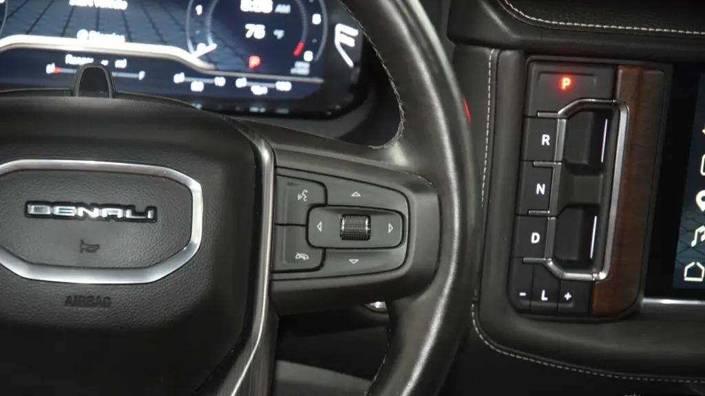 2023 GMC Yukon Denali Ultimate