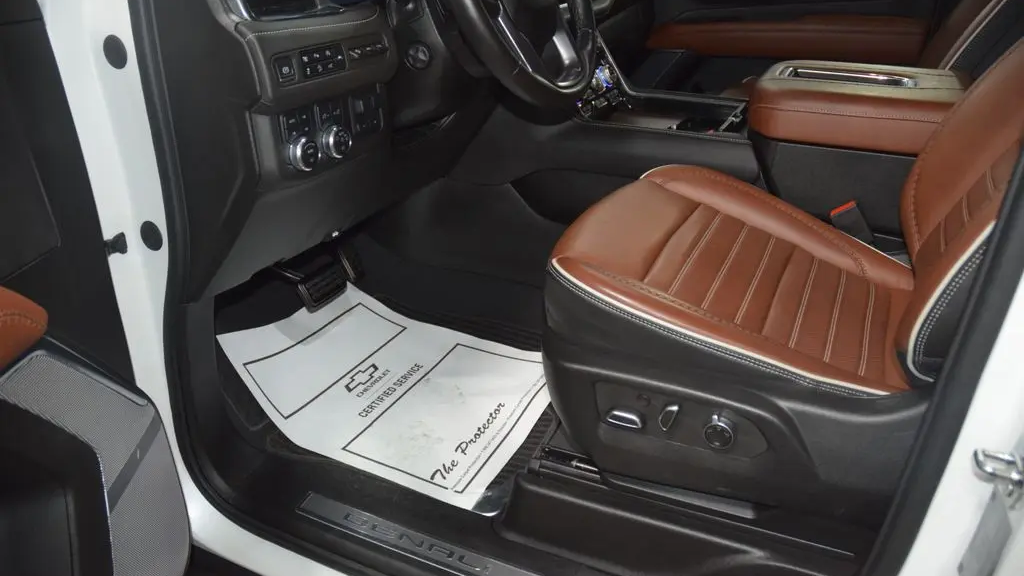 2023 GMC Yukon Denali Ultimate