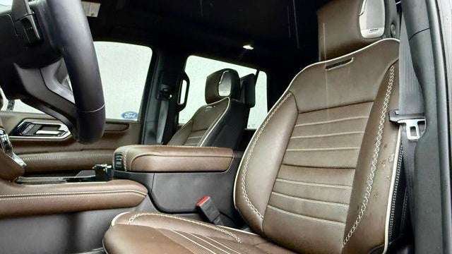 2025 GMC Yukon Denali Ultimate