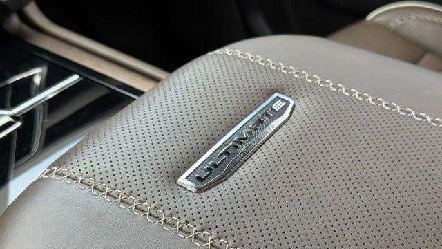 2025 GMC Yukon Denali Ultimate