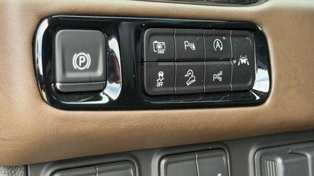 2025 GMC Yukon Denali Ultimate