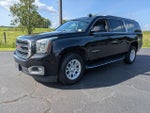 2017 Yukon XL Thumbnail 8