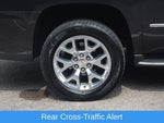 2017 Yukon XL Thumbnail 30