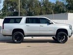2017 Yukon XL Thumbnail 3