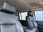 2017 Yukon XL Thumbnail 15