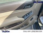 2019 Yukon XL Thumbnail 27