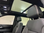 2024 Yukon XL Thumbnail 13