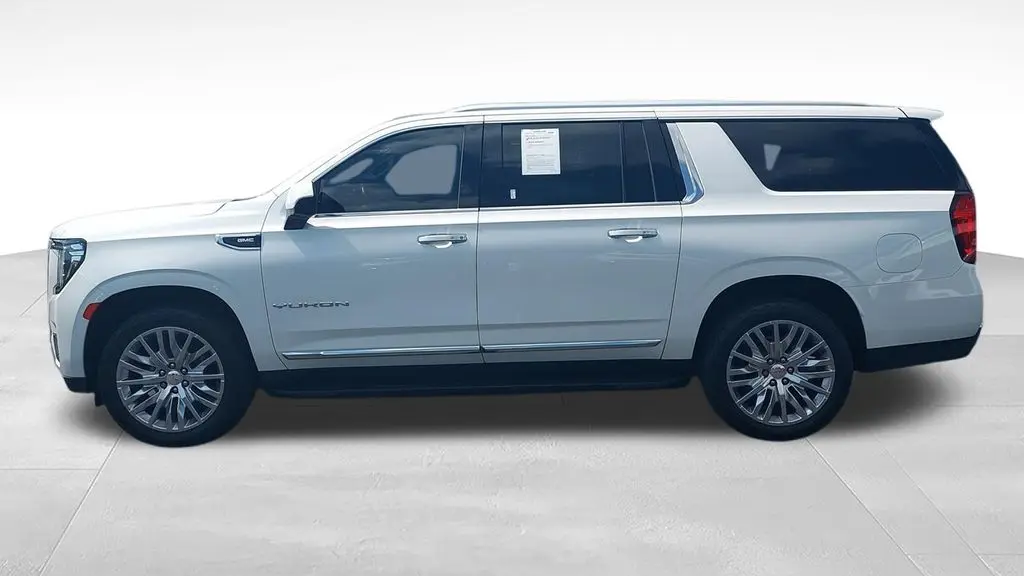 2023 GMC Yukon XL SLT