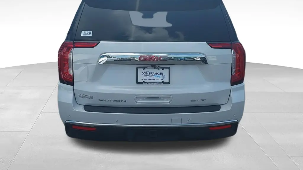 2023 GMC Yukon XL SLT