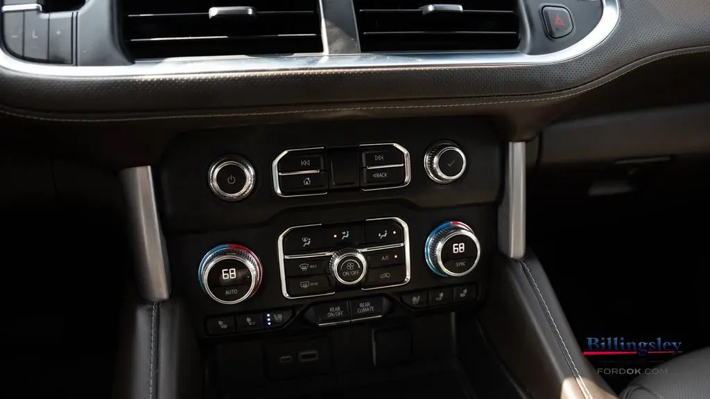 2023 GMC Yukon XL SLT