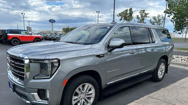 2023 GMC Yukon XL SLT