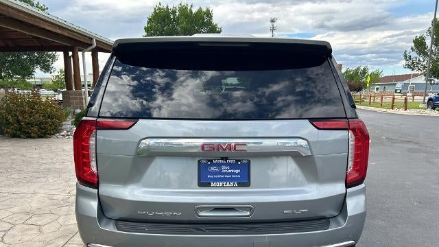 2023 GMC Yukon XL SLT