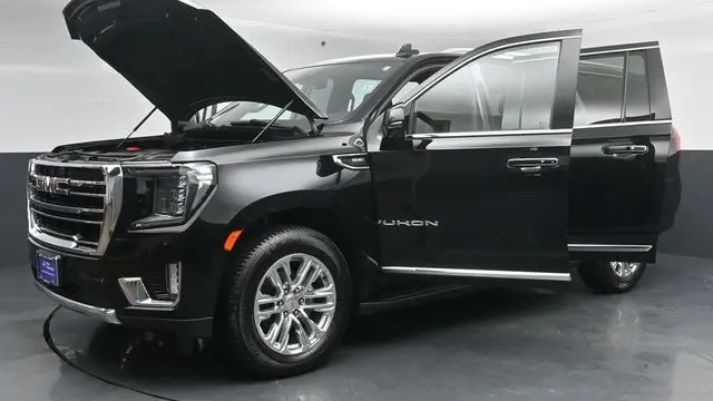 2023 GMC Yukon XL SLT