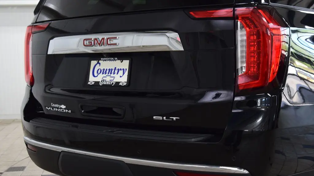 2023 GMC Yukon XL SLT