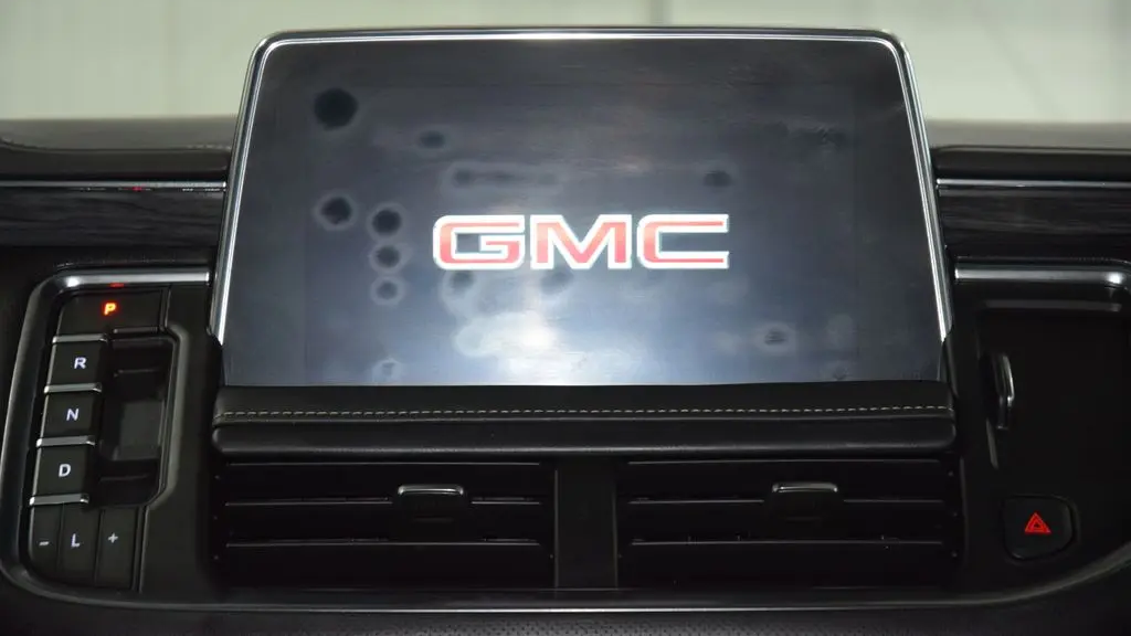 2023 GMC Yukon XL SLT