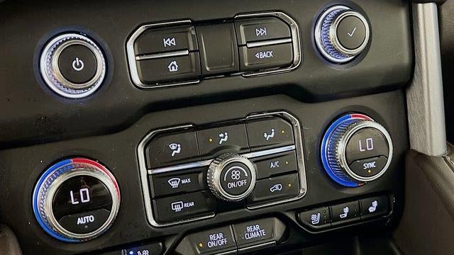 2023 GMC Yukon XL SLT