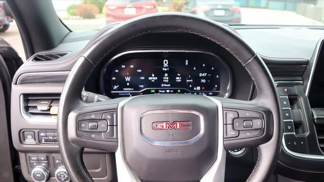 2023 GMC Yukon XL SLT