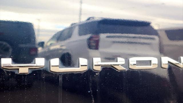 2023 GMC Yukon XL SLT