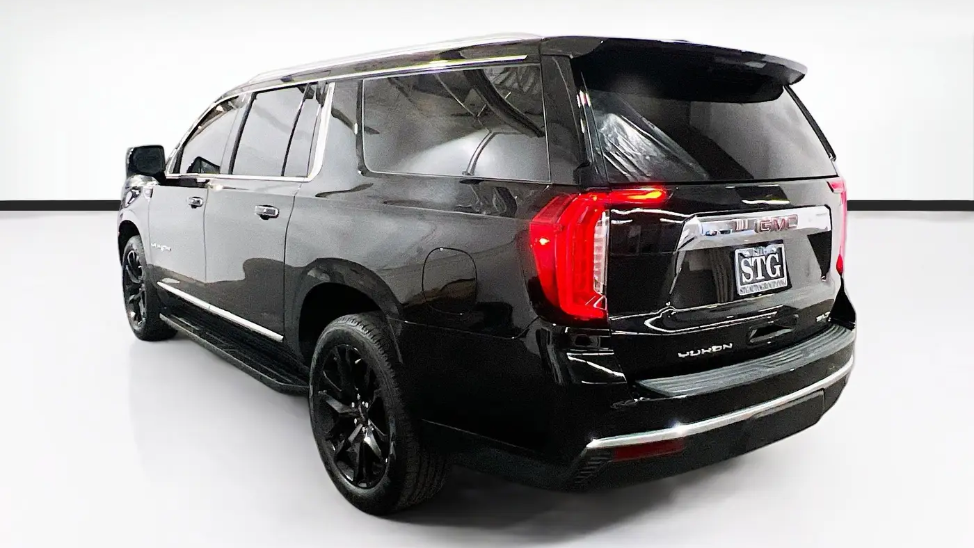 2023 GMC Yukon XL SLT